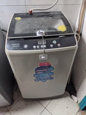 غساله للبيع كقطعه غيار علي حالتها