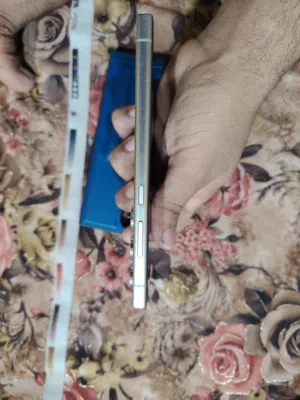 الجهز نضيف بحاله جيده بلاد مامفتوح جهز ماصارله 4 اشهر عندي