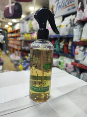 بخاخ يزيل روائح الحيوانات الأليفة الكريهة ويدوم طويلاً وبعطر جميل: