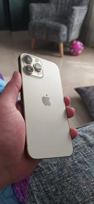 Apple . iPhone 13 Pro Max . 1 TB4