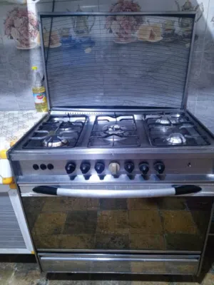 طباخ للبيع