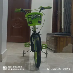 دراجه هوائيه للاطفال.