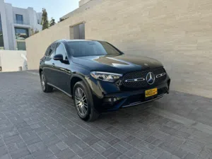FOR SALE  2025 Mercedes-Benz GLC 300 4MATIC 2025 only 9000KM
