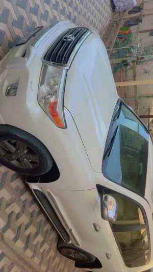 لاندكروز موديل 2012 للبيع