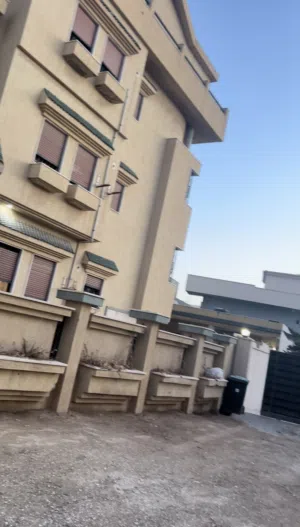 فيلا في زناته جهة السمافرو ايجار لشركات ولا مدرسه دولي فقط وايجار سعر شهر 15 الف ومقدم سنه