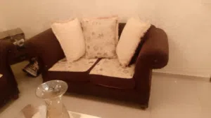 طقم كنب مستعمل بحالة ممتازة للبيع