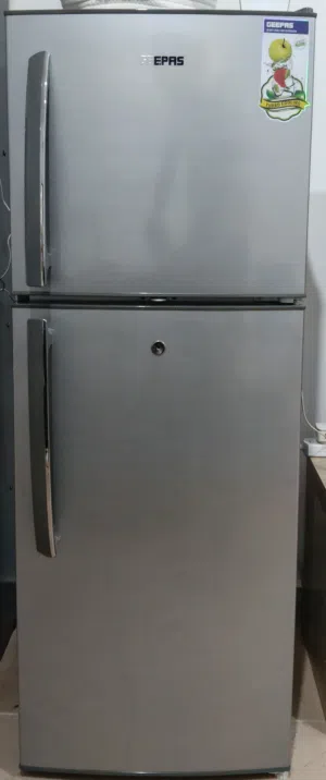Geepas GRF2209SXE 220L Double Door Refrigerator, Excellent Working Condition