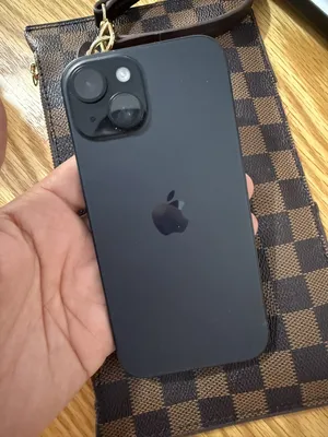 Apple . iPhone 15 . 128 GB3