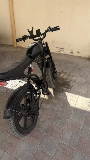 سكوتر كهربائي وسيكل في نفس الوقت