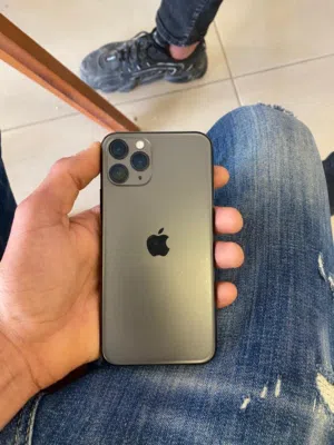Apple iPhone 11 Pro 64 GB in Bani Walid