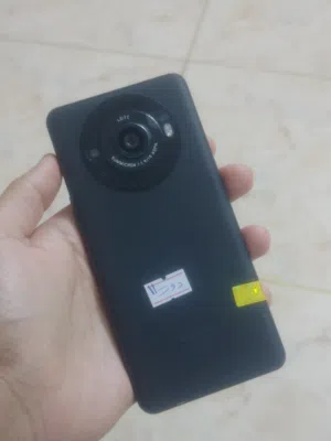 Sharp R8 Pro جهاز نضيف
