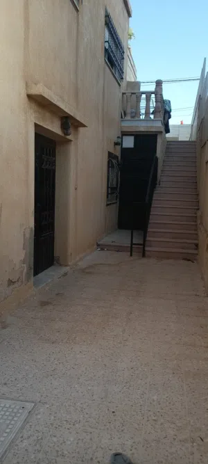 مخزن للايجار