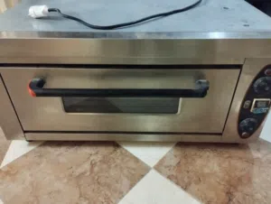 فرن دك للبيتزا والمخبوزات بحاله ممتازه