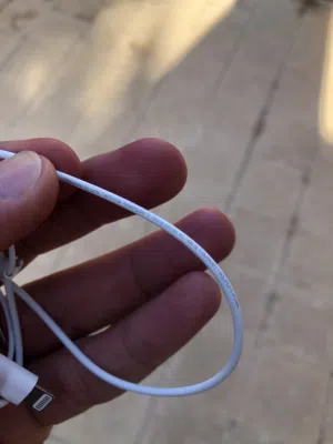 سماعات ايفون سلك اصلية