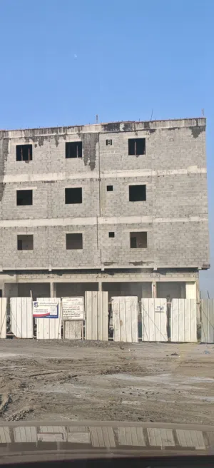 بناية جديد للإيجار قرب ميناء صحار
