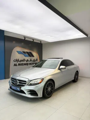 Mercedes-Benz C300 2020 بحالة الوكالة وقمة في النظافة