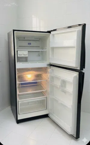 Hitachi Refrigerator - Excellent Condition