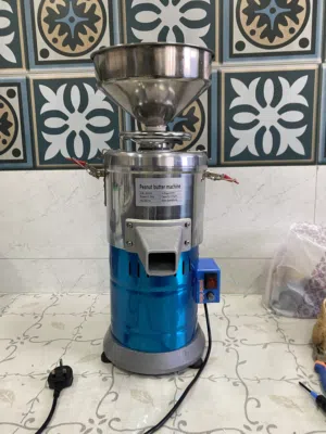 صانعة زبدة المكسرات