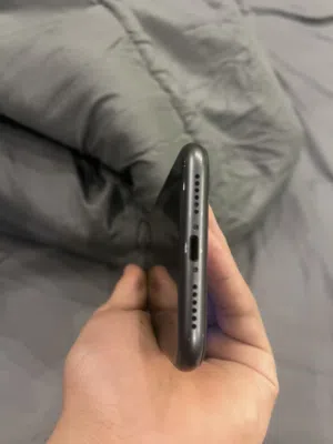 Apple iPhone 11 128 GB in Al Batinah