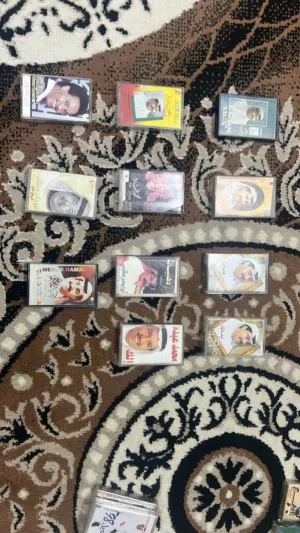 اشرطة كاسيت قديمة نادرة ل مجموعة من الفنانين الخليجيين
