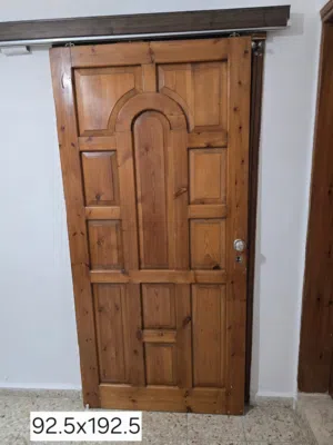 باب خشب برازيلي ثقيل