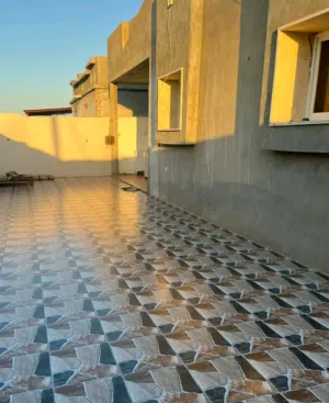130 m2 3 Bedrooms Townhouse for Rent in Tripoli Tajura