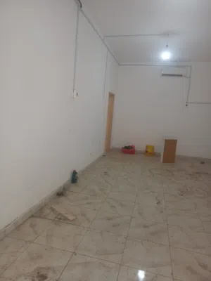 السلام عليكم ورحمه الله وبركاته عندنا محل للايجار بسم الله ما شاء الله الله يبارك