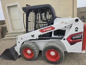bobact S 450 speed 2.  2016 model like new     salalah mrbat