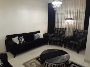 غرفة ضيوف كاملة للبيع