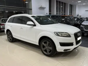 Audi Q7 2012 (White)