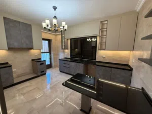 200 m2 3 Bedrooms Apartments for Rent in Amman Al Bnayyat