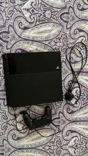 PS4  Play station 4