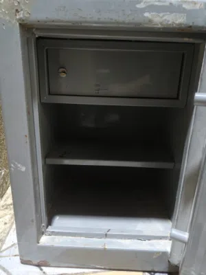 قاصات عدد 2