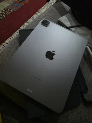 آيباد 11 برو M2 128 gb للبيع+ قلم ابل جيل 2