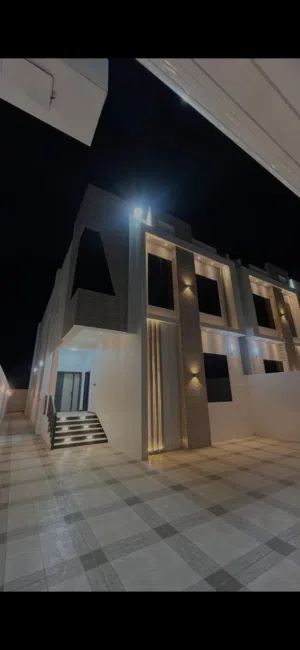 332 m2 5 Bedrooms Villa for Sale in Muscat Al Khoud