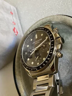 ساعة Lee Cooper البريطانية الأصلية - British Watch - بحالة الوكالة - كفالة سارية حتى 14-05-2027