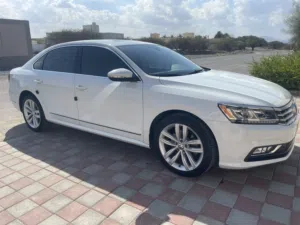 Used Volkswagen Passat in Al Batinah