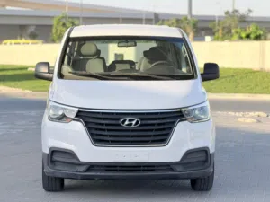 Hyundai H1 2019 model 12 seats for sale