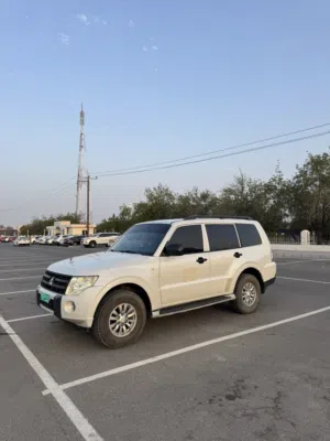 Used Mitsubishi Pajero in Al Batinah