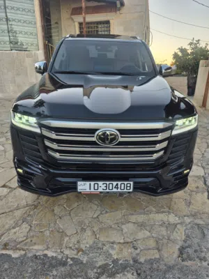 Used Toyota Land Cruiser in Jerash