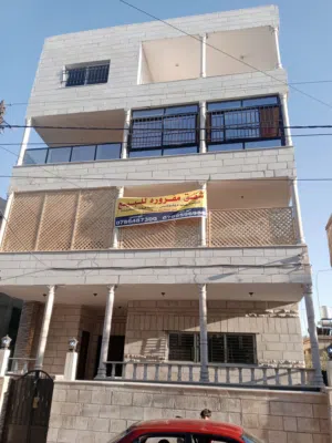 116 m2 3 Bedrooms Apartments for Sale in Zarqa Iskan Al Batrawi