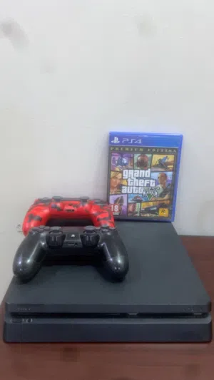 للبيع بلاستيشن 4 سليم بحالة جيدة