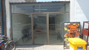 باب المنيوم مستخدم