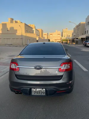 Used Ford Taurus in Al Ahmadi