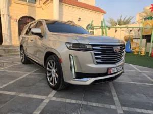 للبيع كاديلاك سكاليد خليجي فل اوبشن بحالة الوكالة