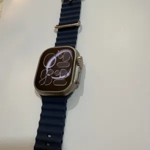 للبيع ساعة ابل الترا