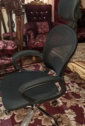 كرسي مكتبي مستعمل 3 ايام