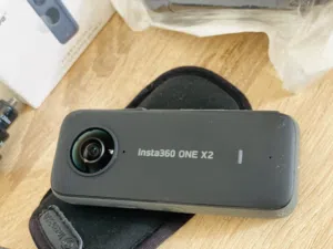 للبيع Insta360 ONE X2 مع كامل الملحقات