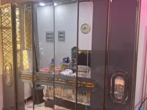 السلام عليكم غرفه تركيه البيع جديده بس يرادله شوي تعديل السعر 750وبيهه مجال العنوان القبله حي المهن