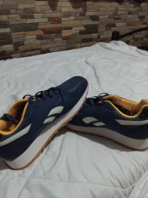 بوت Reebok اصلي مستورد من الامارات